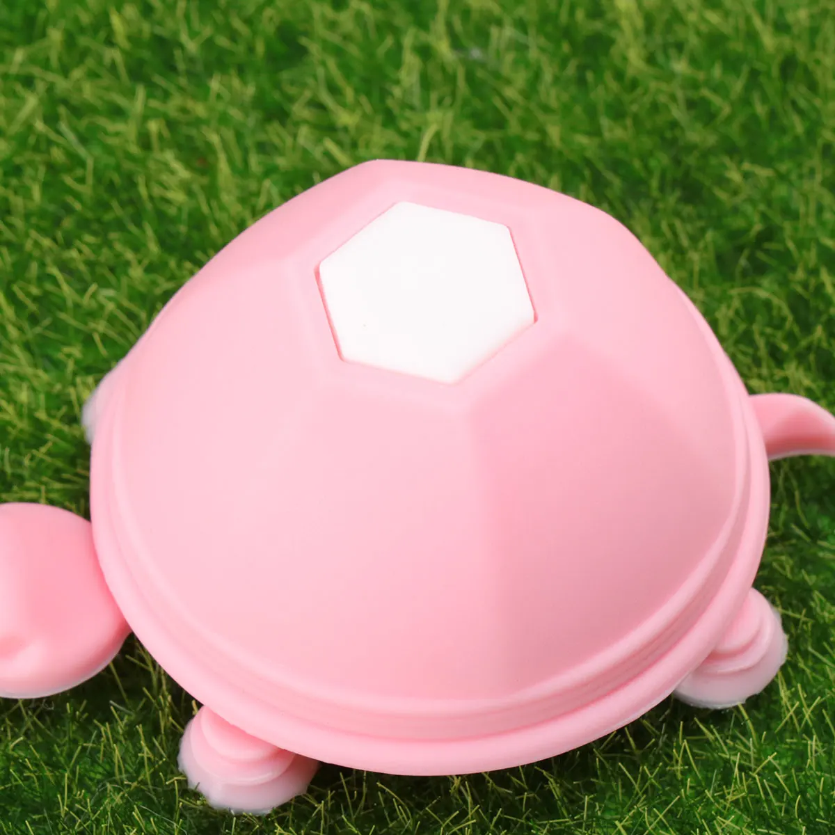 

2pcs Silicone Cell Phone Holder Suction Cup Stand Earphone Wrap Cable Organizer Turtle Design Compact Travel Office Works With