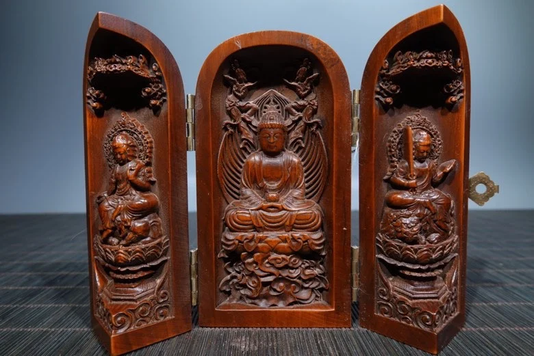 Old wooden tools, boxwood handlebars, pure handmade carving, portable Buddha three door box, Buddha niche wood carving