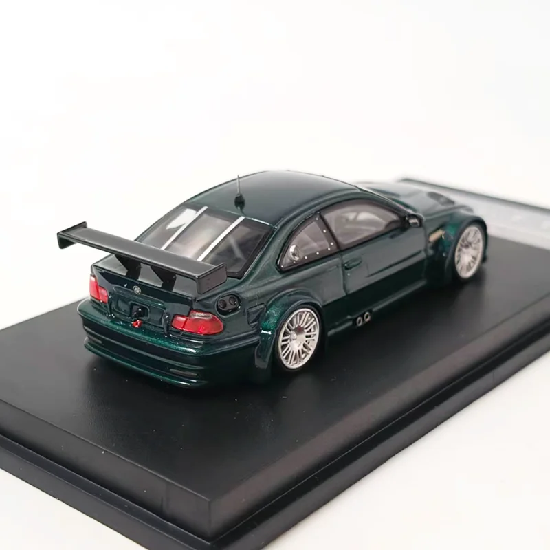 MJ Diecast Scala 1:64 M3 GTR E46 Serie 3 Auto sportiva a due porte Modello di auto in lega Ragazzo da collezione Souvenir Regali di festa Display