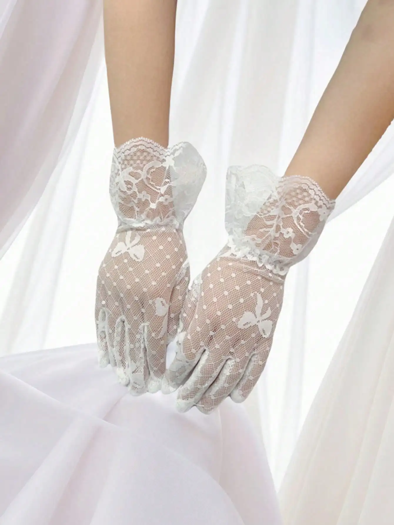 1pcsWomen Lace Wedding Gloves Soft Thin Bridesmaid Party Banquet Gloves