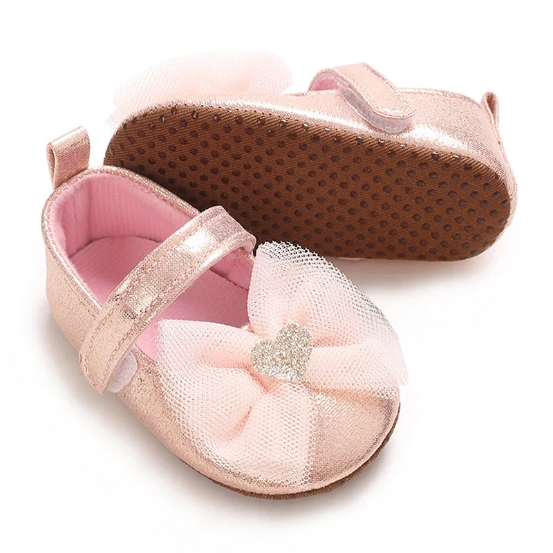 أحذية مسطحة من جلد البولي يوريثان للفتيات الصغيرات، أحذية شبكية للمشي على شكل فيونكة للحفلات والمهرجانات وحفلات استقبال المولود الجديد