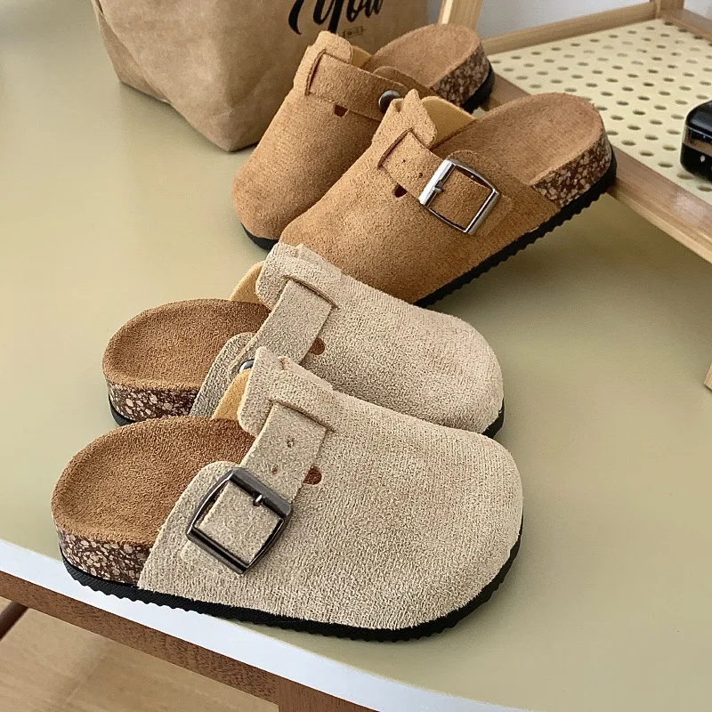 2025 niños Birkfoot novedad de verano antideslizante Fondo suave zapatos individuales niñas niños bebé frijol Birk pie zapatillas verano