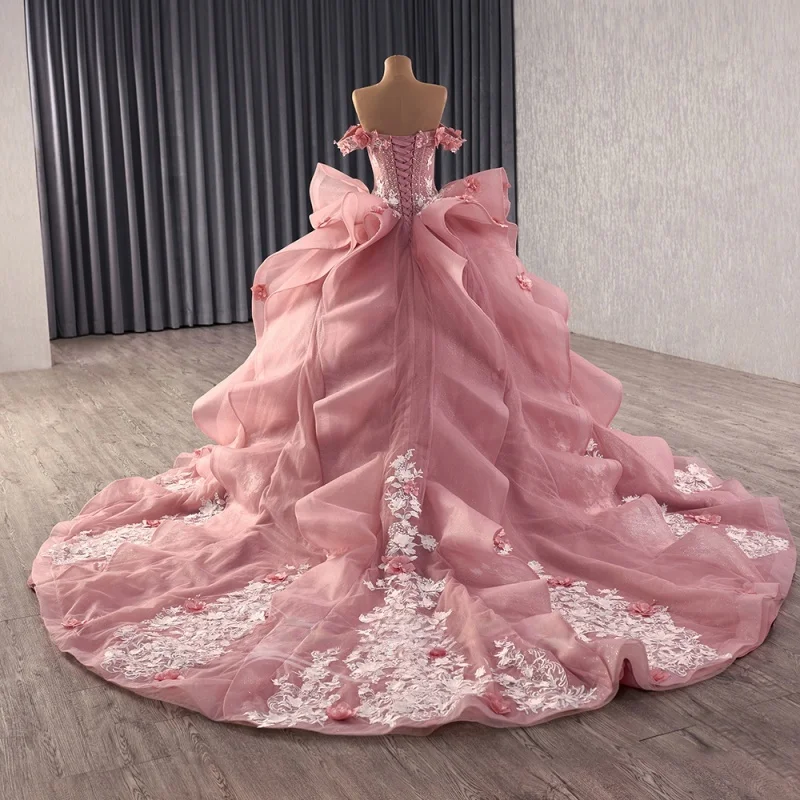 Рисунок 2 - Персиково-розовое платье Quinceanera