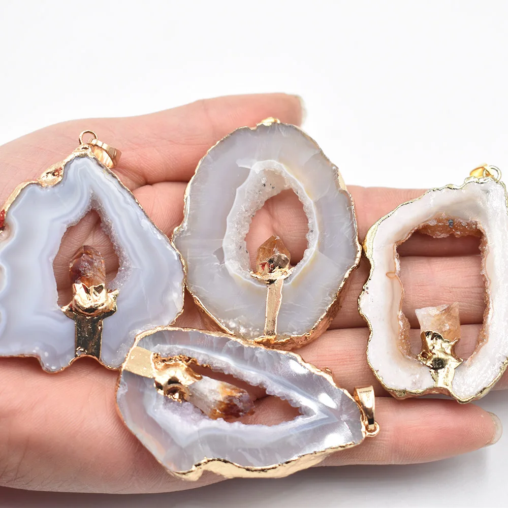 

Geode Agates Slice Pendants Inlaid Natural stone yellow Crystal Point Irregular Shape Stone Elegant Quartzs Jewelry Making 4PCS