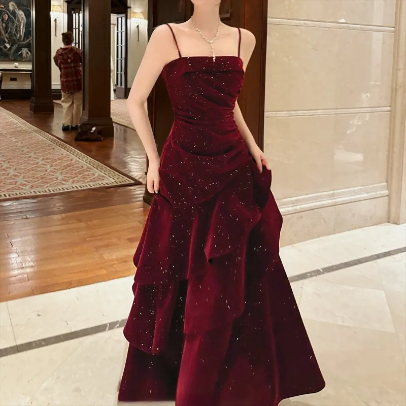 Vestido feminino de veludo com babados em camadas, vermelho brilhante, alças, sem mangas, gola slash, elegante, bodycon, cintura alta, roupas femininas