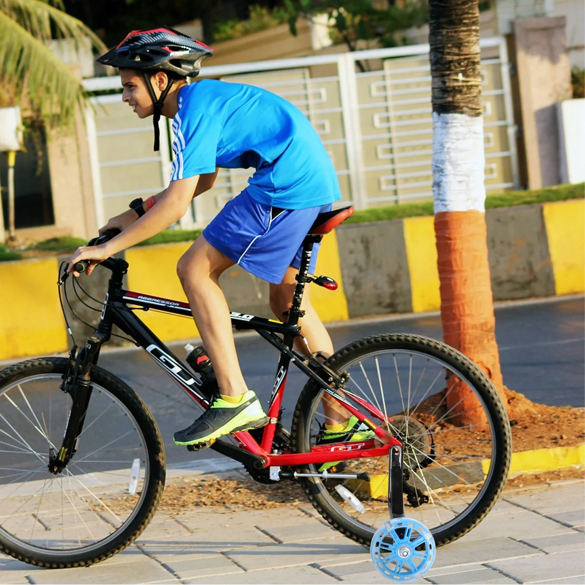 

2Pcs Children's Bike Training Wheels Wear-Resistant Sturdy Adjustable Flashing Light Silent Balance Auxiliary Wheel Cycling