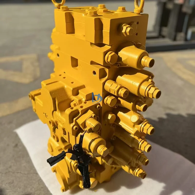 High Quality Main Control Valve Excavator Spare Parts Distribution Valve for Komatsu PC200-8 PC220-8 PC240-8 Excavator