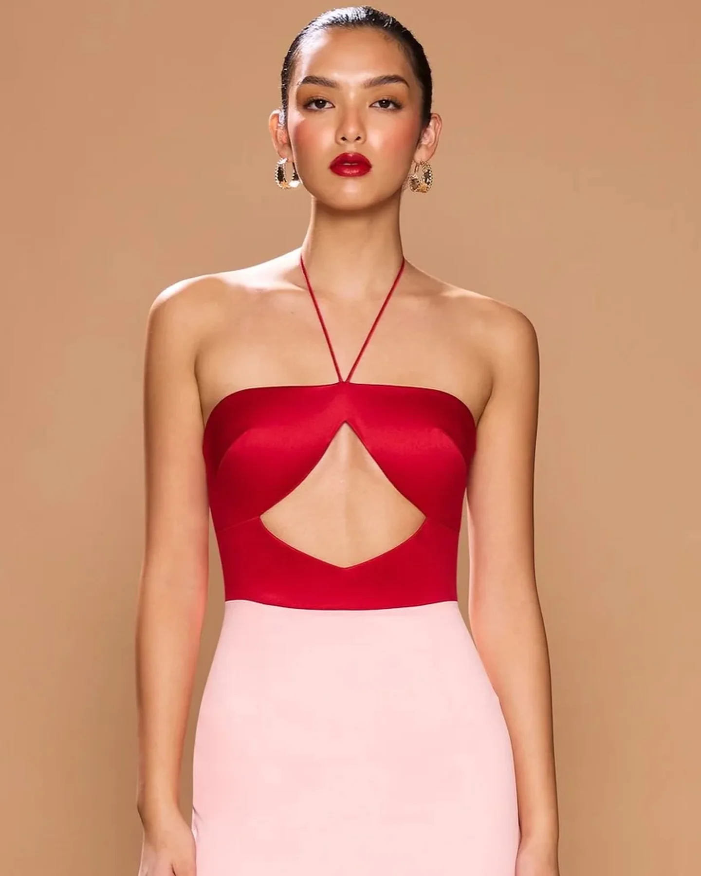 カスタマイズされたセクシーなジャージストレートイブニングドレス気質ノースリーブストラップレスホルター足首丈特別な日のガウン