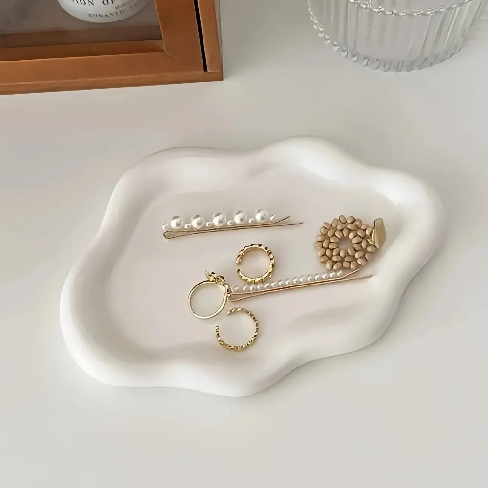 

Ins Plastic Jewelry Tray Mini Cloud Shape Storage Plate Jewelry Dish Watches/Keys Storage