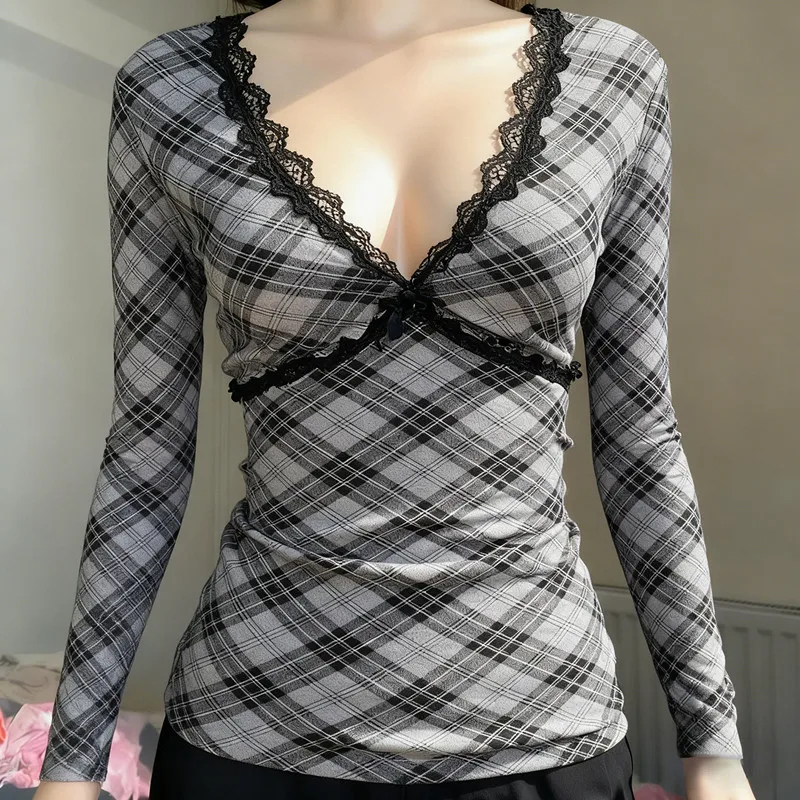 2026 New Vintage Dark Cyber Y2K Lattice Print Long Sleeve T-shirt Alt Techwear Women Gothic Deep V-neck Sweetcore Lace T-shirts