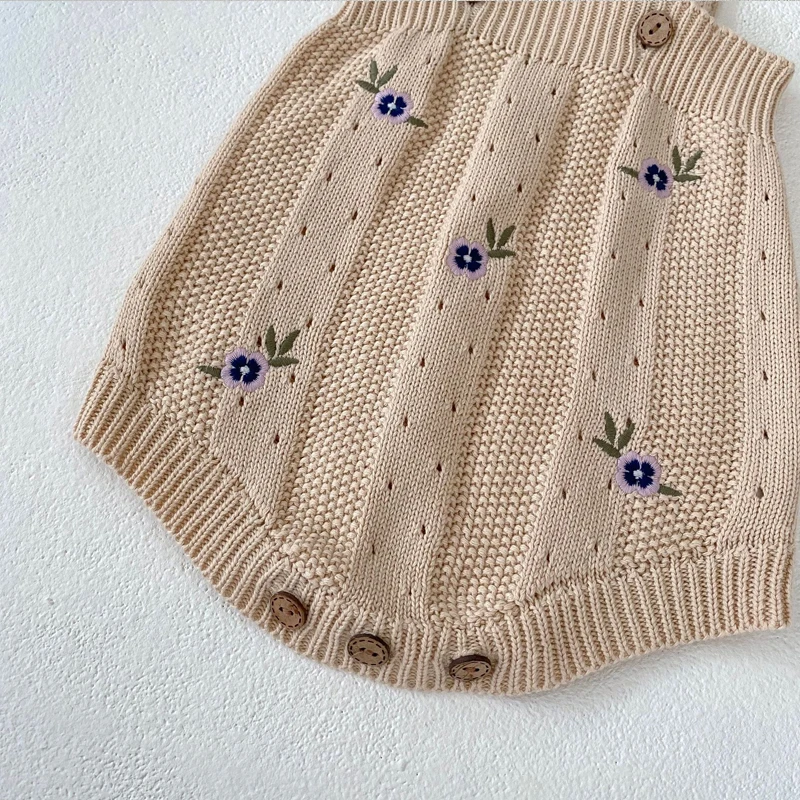 Autumn New Baby Clothing, 0-3 Year Old Girl, Sweater Embroidered Hollow Knitted Sweater