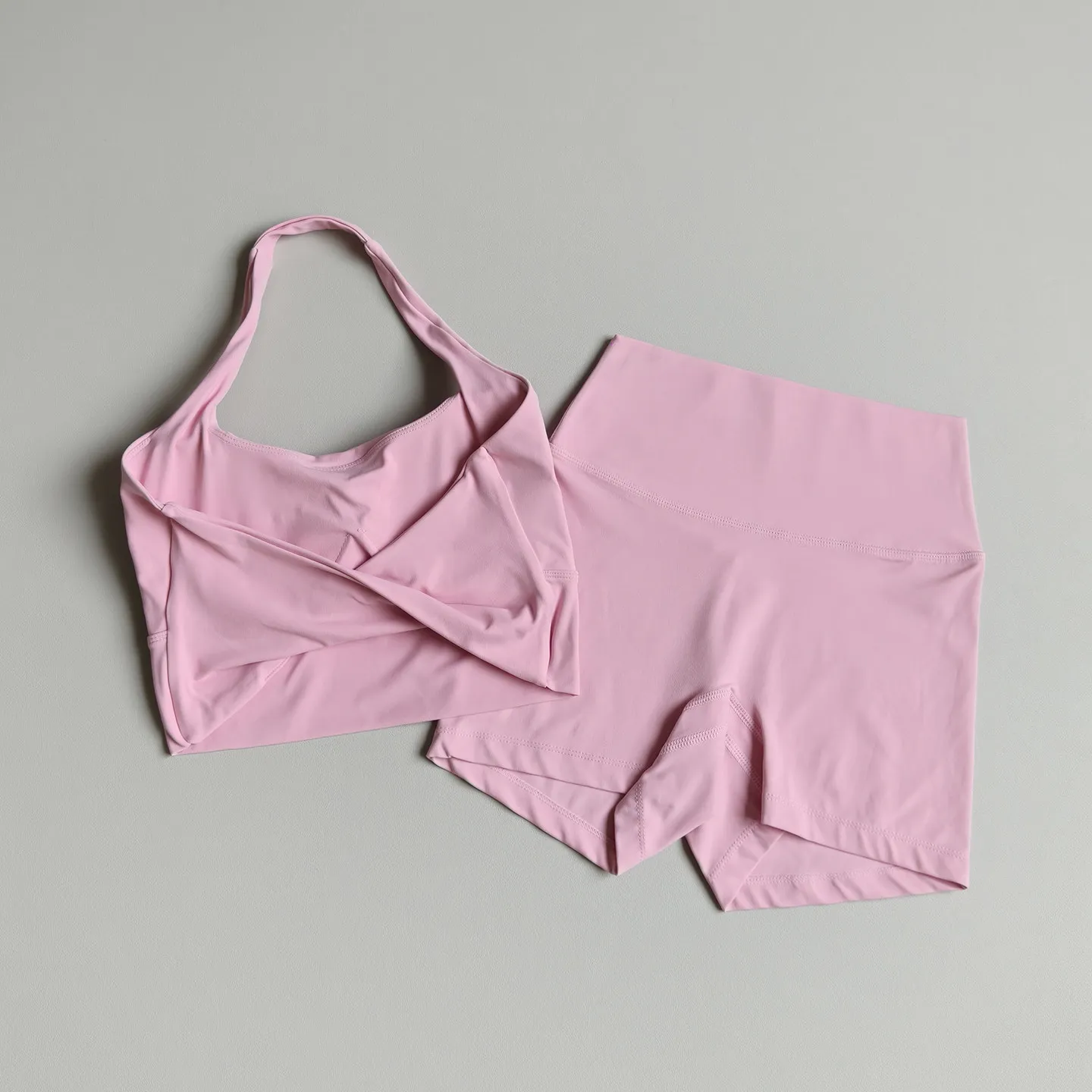 Damen High-Waist Rückenfreies Neckholder-Top 2-Teiliges Gym-Yoga-Set Fitness-Workout Sport-BH Camisole Shorts Fitness-Workout-Anzug – Detail 4
