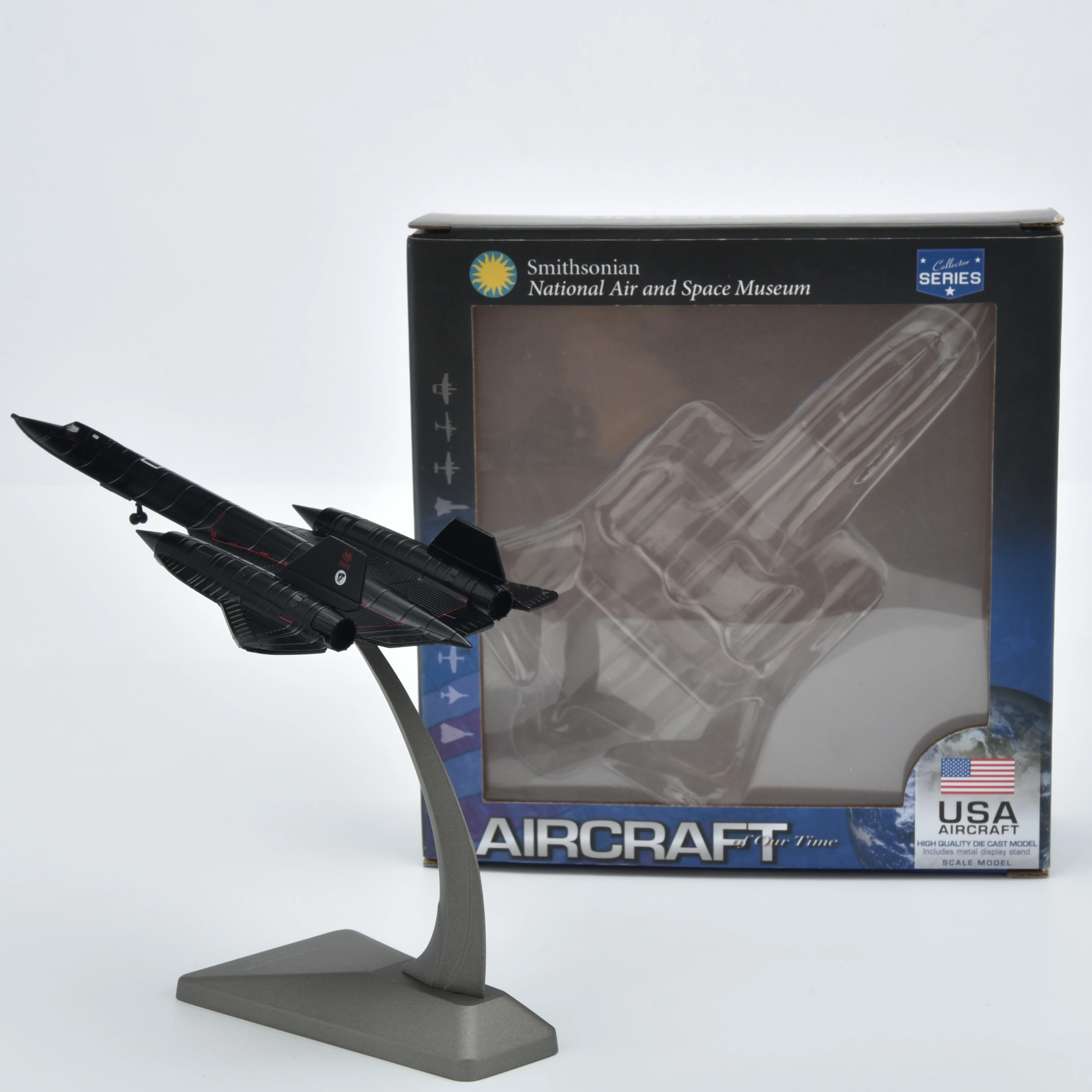 SR71 1/200 Scale Metal Model Airplane (Including Base) Scale Model Home Placement, Collection and Decoration Creative Gift