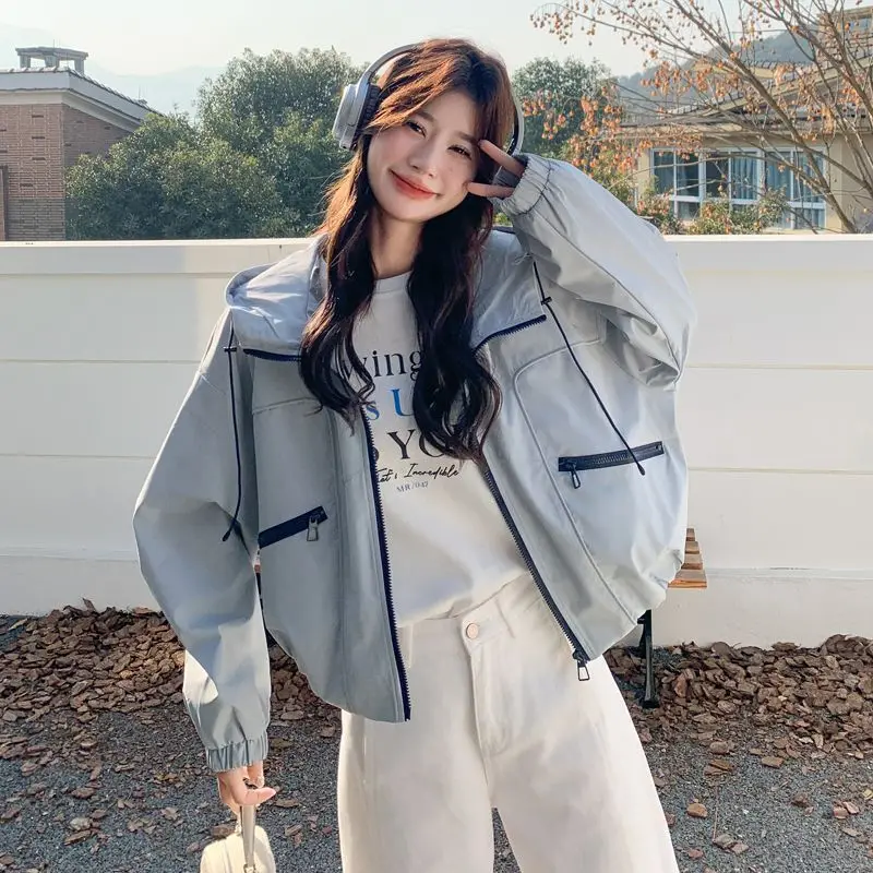 

Женская короткая свободная повседневная ветровка с капюшоном, куртка в городском уличном стиле, утепленная верхняя одежда