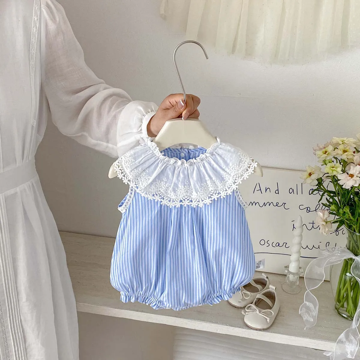Baby Clothes Summer Newborn Baby Girl Jumpsuit, One Month, One Hundred Days Go Out Romper Sweet Lace, Thin Collar