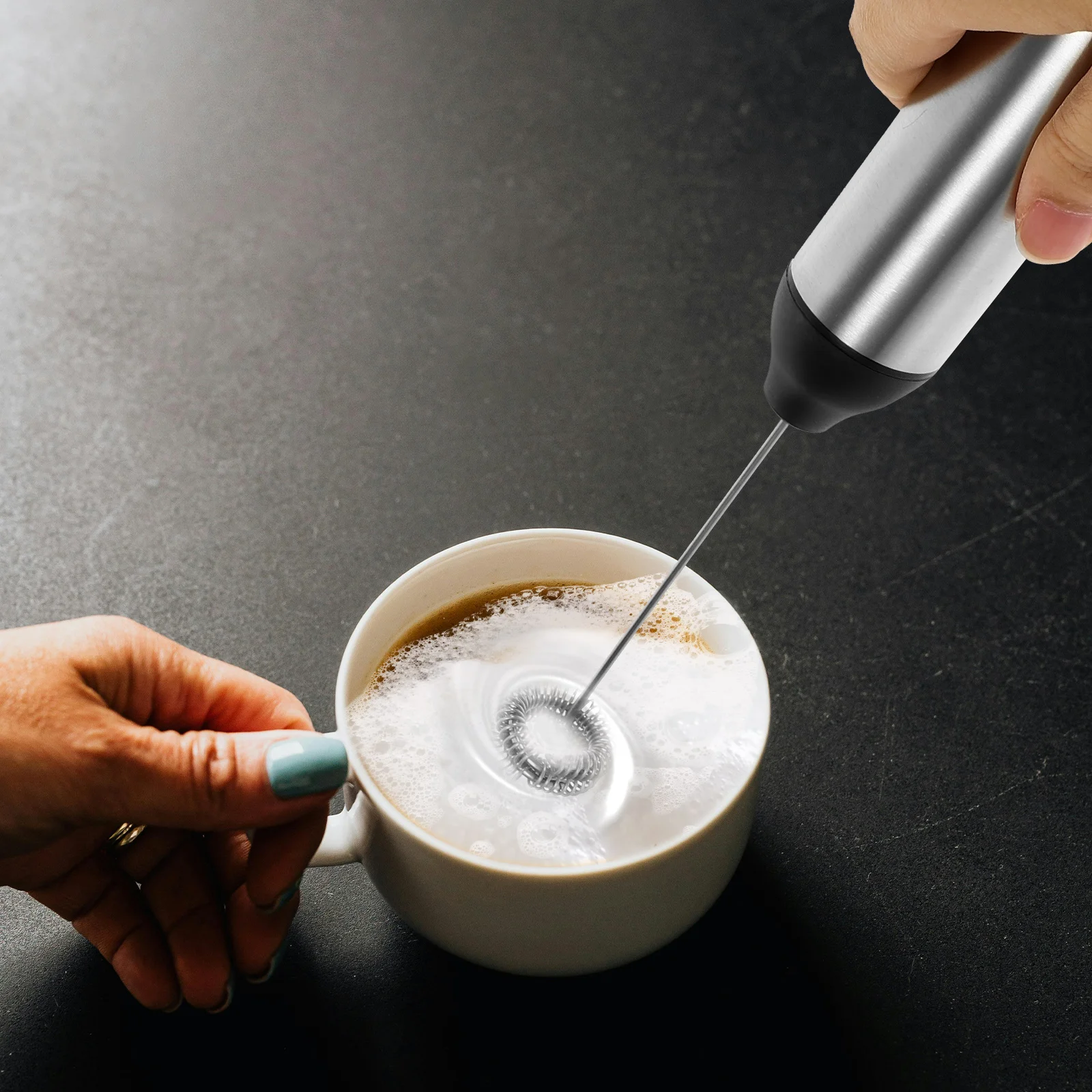 

Rechargeable Milk Froth Machine Whisk À Powered Cordless Heated Formula Mixer Frother Concentrate