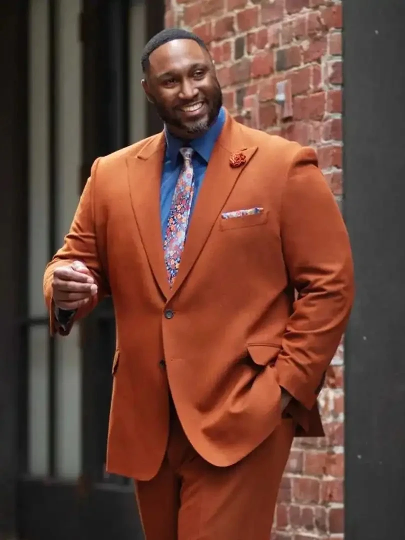 

Orange Men Suits Plus Size Jacket Pants Peaked Lapel Two Buttons Wedding Tuxedos Formal Bright Groom Wear Party Custom Outfits