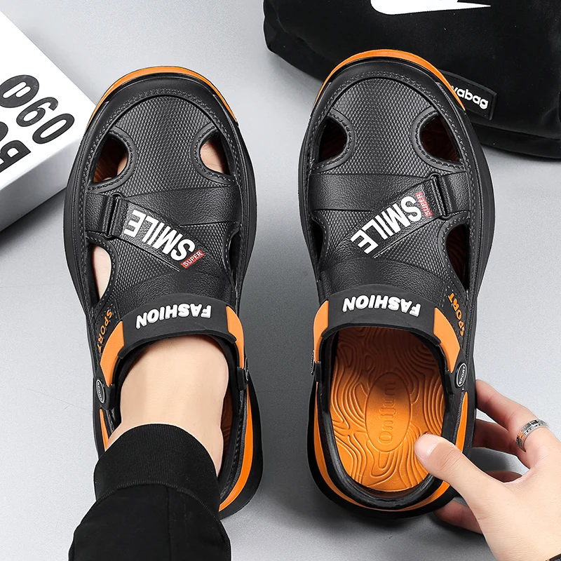 New Fashion Sandals Men Clogs Slippers Soft Bottom Beach Sandals Men Clog Sandals Comfortable Breathable Zapatillas Hombre