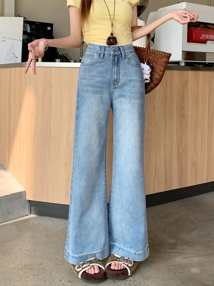 

Свободные джинсы с высокой талией и расклешенным низом, женские летние, больших размеров, прямые, широкие штанины, винтажные светло-голубые джинсы из денима