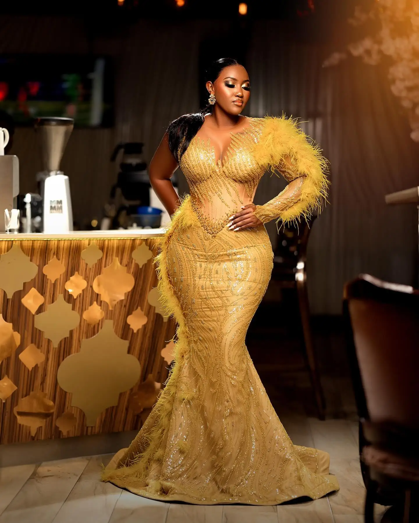 Luxury Gold Beaded Lace Evening Dresses African Wedding Reception Dress with Feathers Plus Size Aso Ebi Women Formal Party Dress