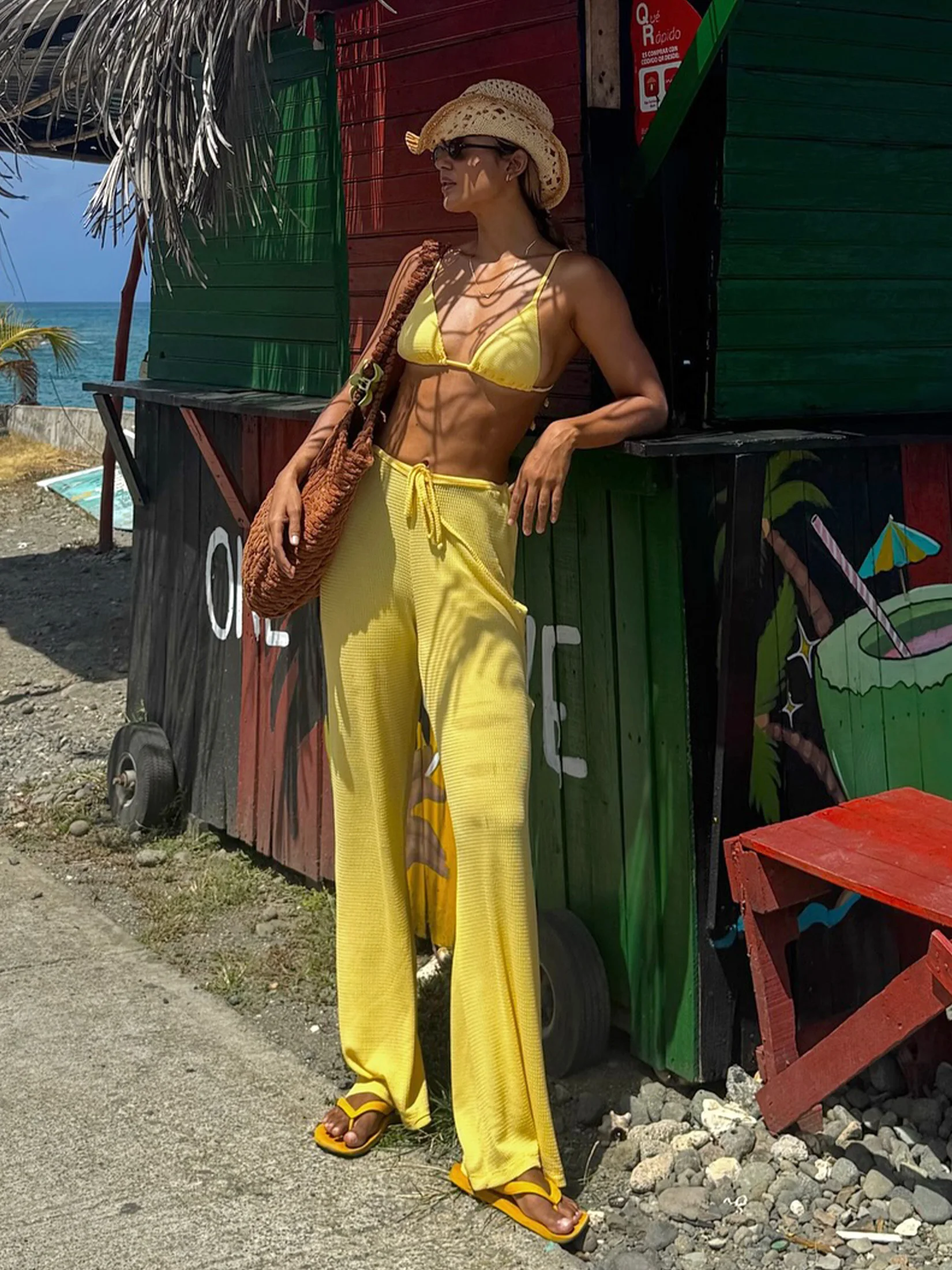 

Chic Women's Knitted 3 Piece Bikini Set Elegant Off Shoulder Triangle Top High Waisted Wide-leg Pants Beach Resort Wear Set C175