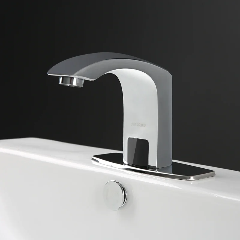 All copper infrared intelligent fully automatic sensing faucet, single cold and hot sensing faucet, household use