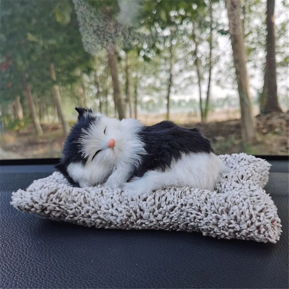 Ornamenti per cruscotto dell'auto simulazione carina gatti dormienti bella peluche gattino bambola giocattolo regalo per bambini accessori per interni Auto