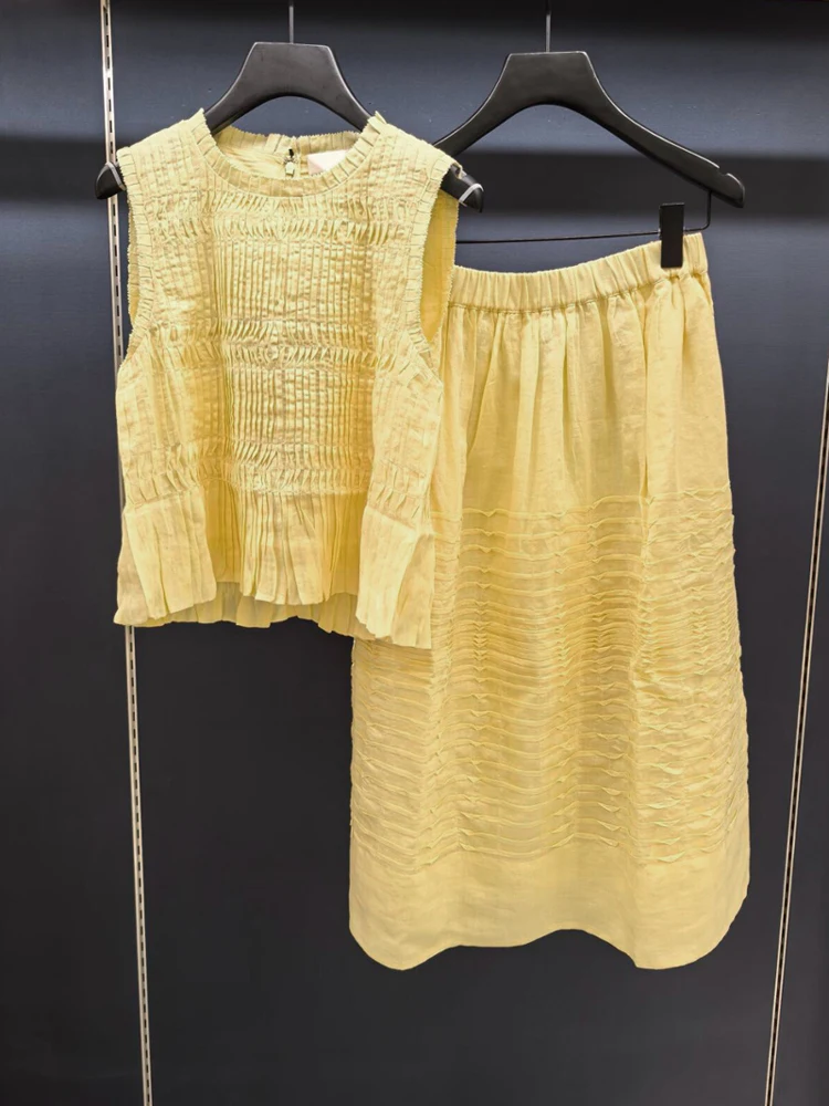 

Yellow Pleated Sleeveless Mid-Length Spring Summer Fashion Skirt Set Women's round Neck Short Sleeve Top And Long Skirt
