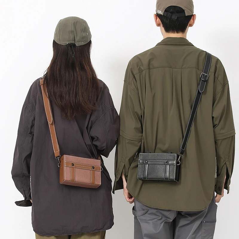 

Box-Shaped Crossbody Bag with Shape Decoration Waterproof Sling Bag for Men Women Date Outing Camping School Party Shoulder Bag