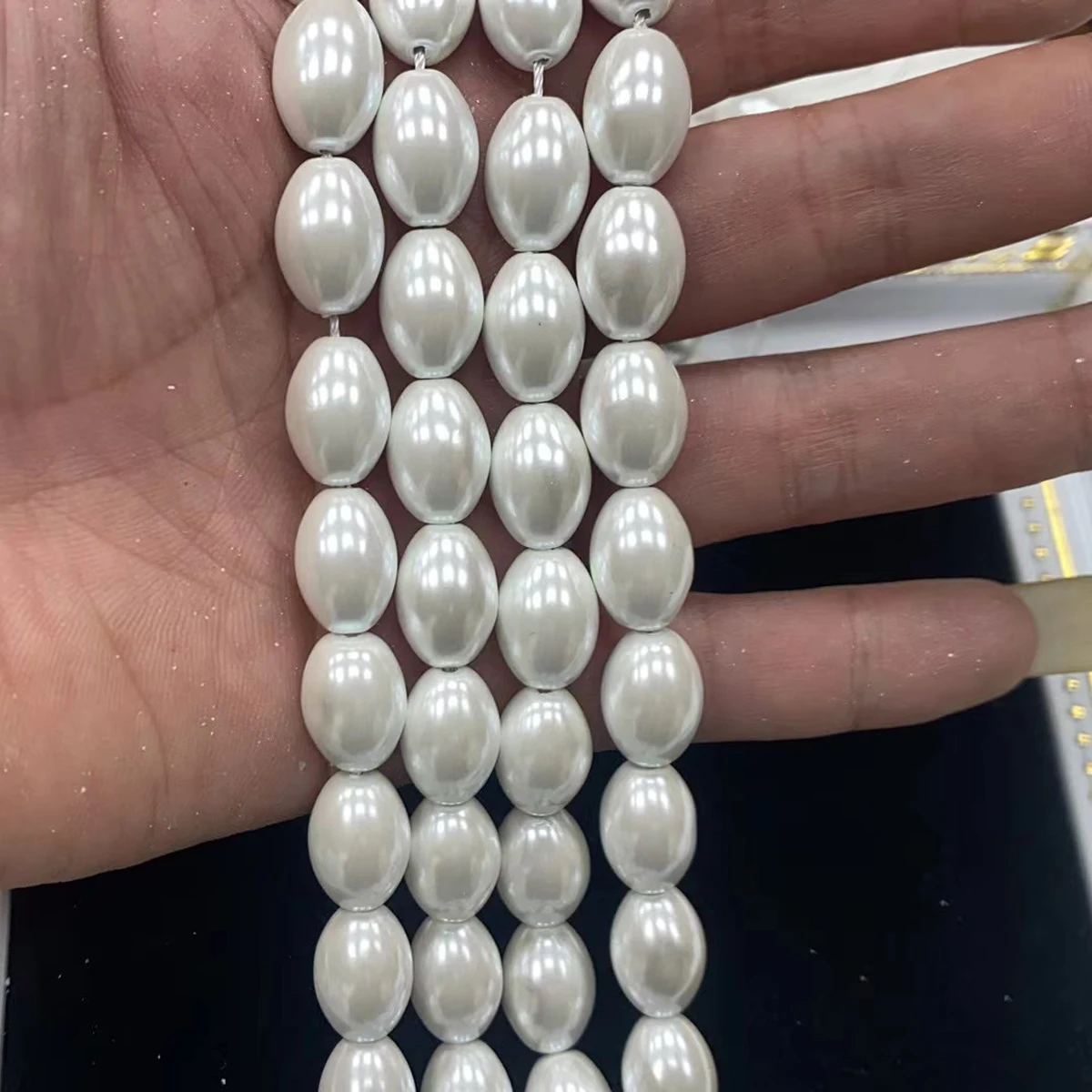 Elegant 10x15mm Rice-Shaped Natural Shell Beads, 36cm Pre-strung Semi-finished Beads for Handmade Necklaces, Bracelets