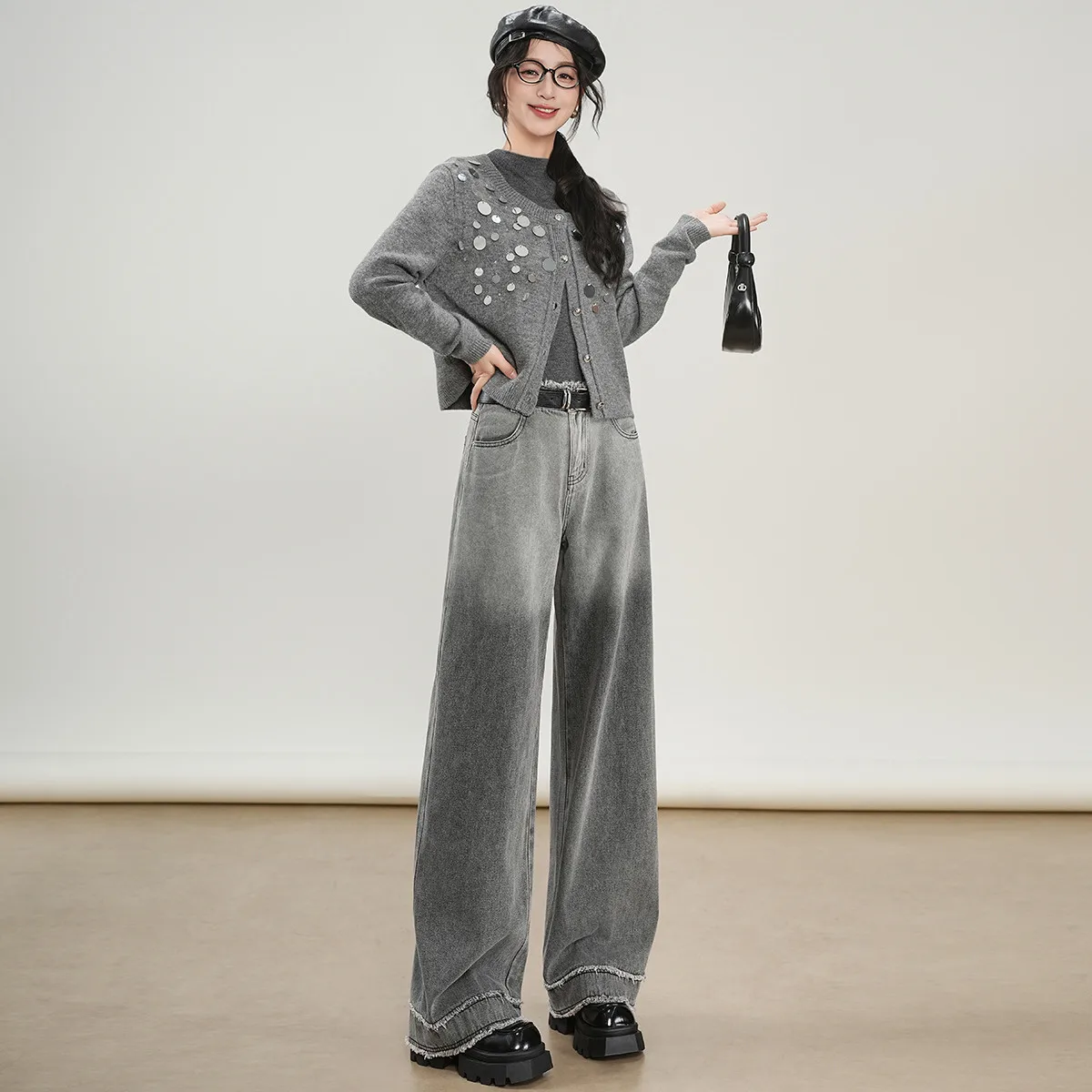 LOUIS YAO nouveau dégradé jambe droite pantalon 2025 automne jean taille haute effiloché ourlet conception longue longueur femmes Denim pantalon