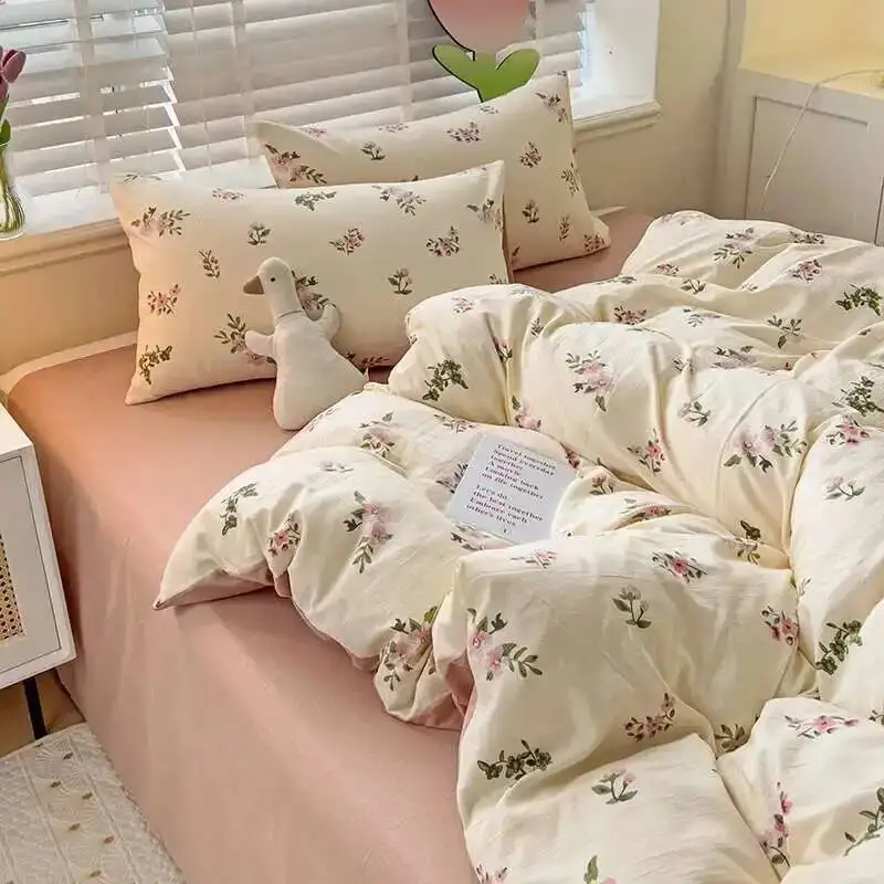 Super Soft Small Cotton Four Piece Set With Fresh Printed Bed Sheets, Bed Sheets, Quilts, Dormitories, Three Piece Sets Of