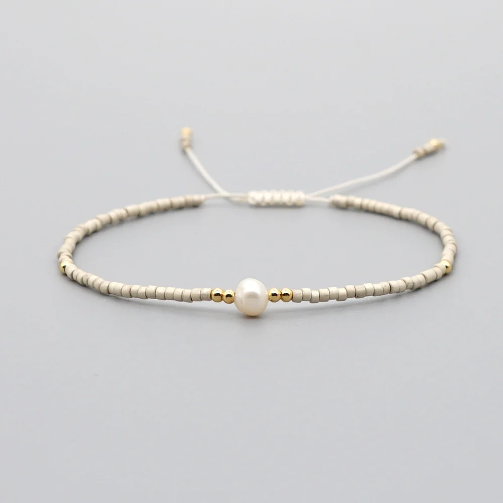 Miyuki-Perlenarmband für Frauen, eleganter, zierlicher Perlenschmuck, Boho-Sommer-Strand, stapelbare Armbänder, Geschenk für Sie – Detail 7