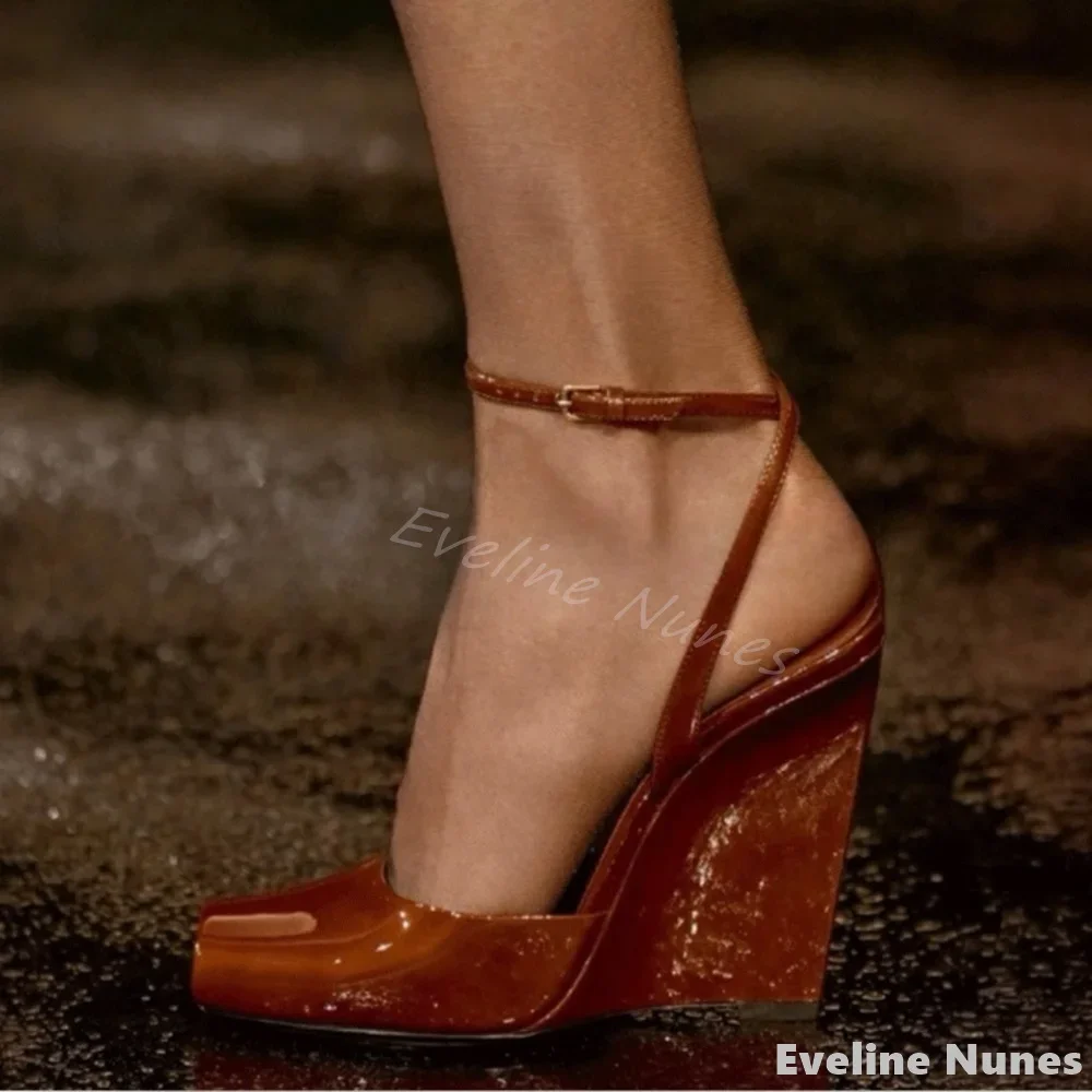 Sexy Hot Girl Catwalk Sandals Women Wedges Square Toe Peep Toe Shallow Ankle Strap Super High Heel Sandals New Fashion High Heel