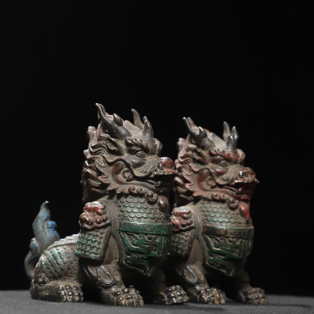 Collection Old Bronze Gilded Cinnabar Kirin Statue Dragon head divine beast a pair study screen Amass wealth Ornaments