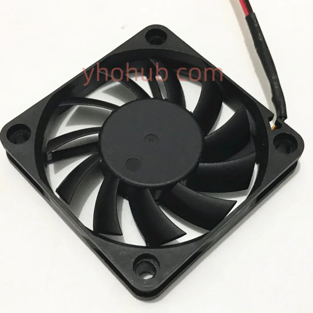 Young Lin DFB601012H DC 12V 2.80W 60x60x10mm 3-Wire Server Cooling Fan