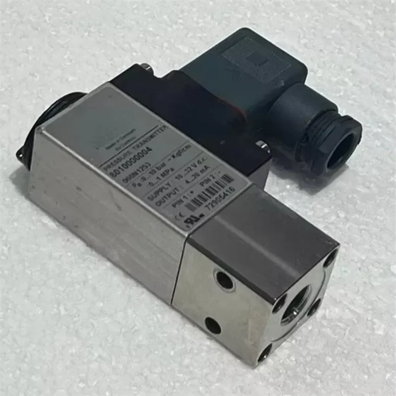 Trasmettitore di pressione Industries 8010000004 nuovissimo e originale