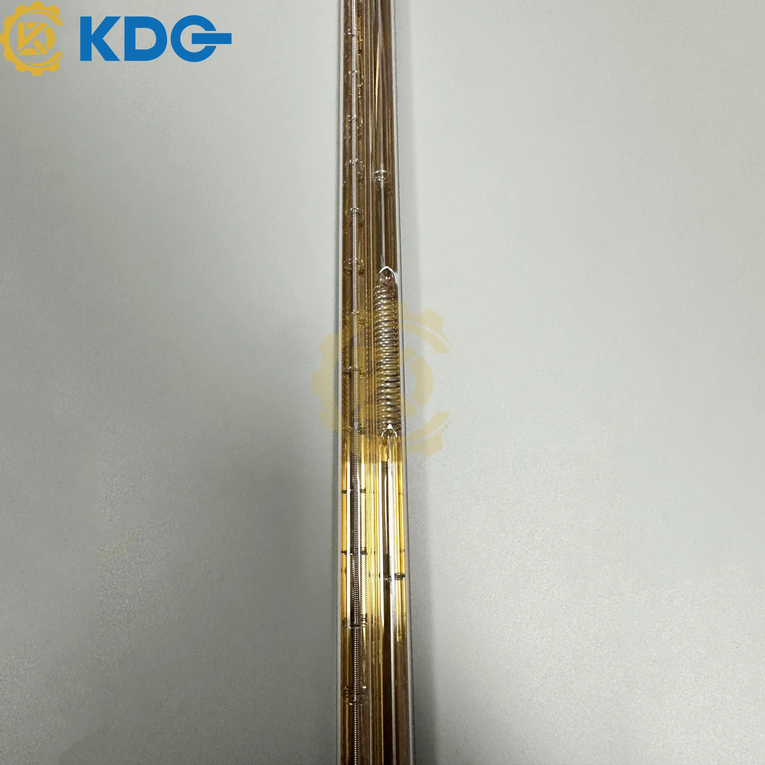 

C7.170.0301 Высококачественные ИК-лампы 6 кВт 400 В 5400 Вт для Heidelberg SM102 CD102