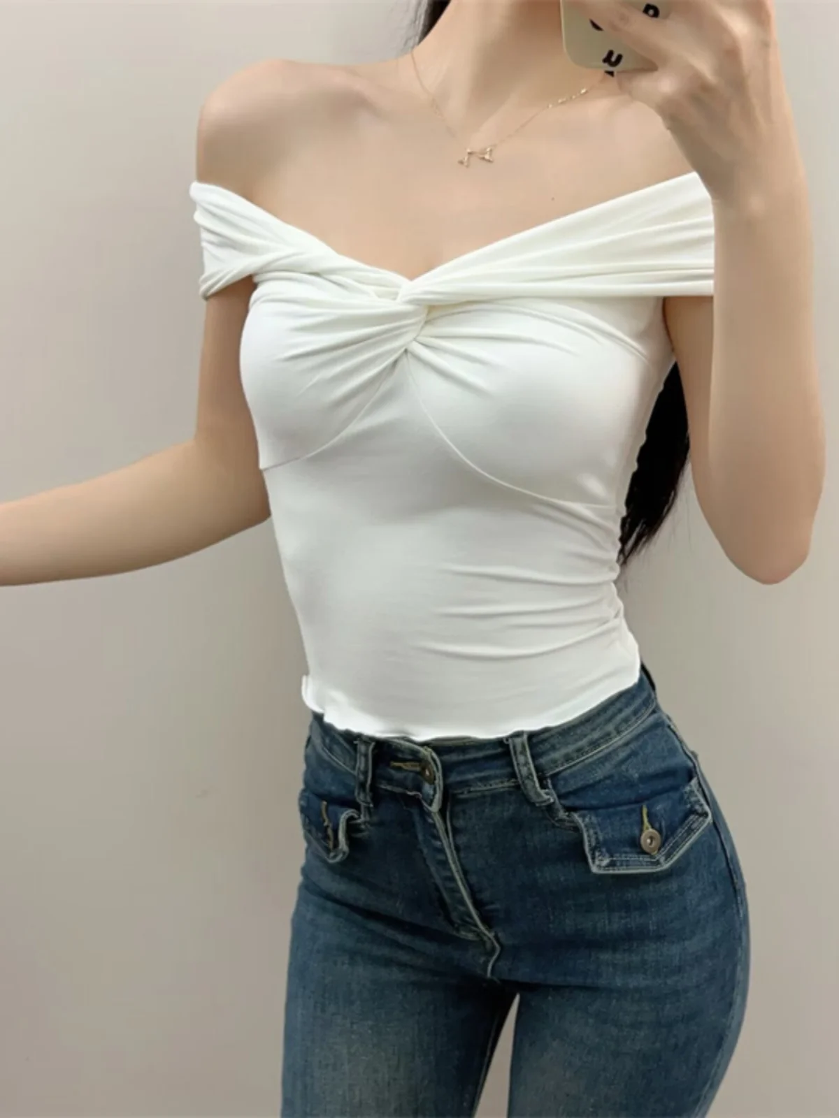 الصيف رقيقة ort Sve تي شيرت المرأة مثير عقدة واحدة الكتف أعلى الشارع Sle عارضة Faion الملابس العصرية