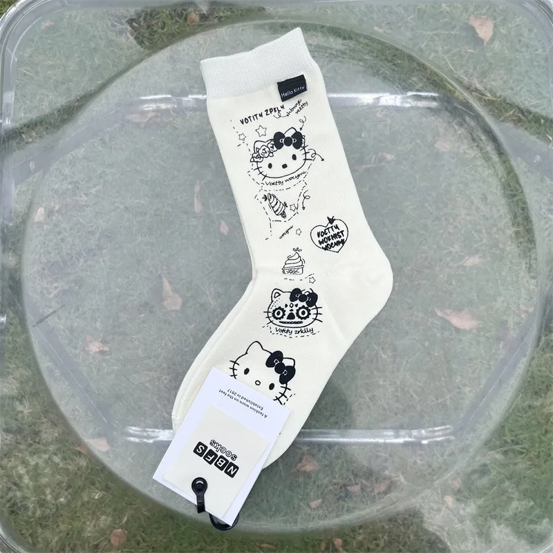 Sanrios-Chaussettes Hello Kitty Anime, Chaussettes en coton, Kawaii, Toutes saisons, Ventilation, Confortables, Mignonnes, Résistantes à l'usure, Fille, Loisirs