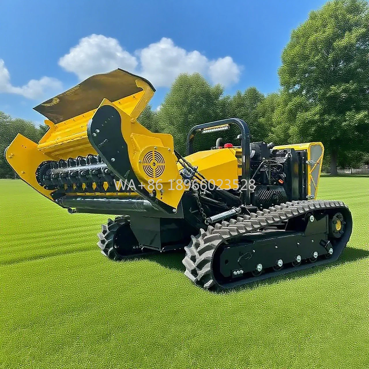 

Remote Controlled Lawn Mower Robot Mini Crawler Lawn Mower Gas Powered Lawn Mower With Rubber Tracks for Grass Slope Cutting