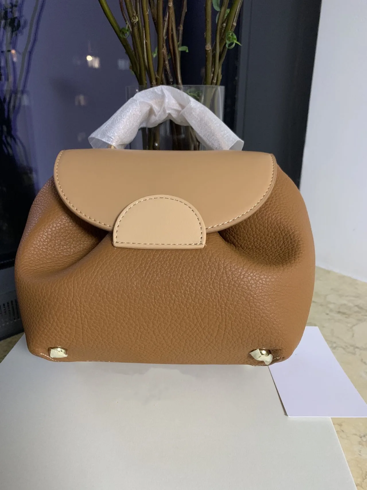 

Fashion brand women's shoulder bag new style light luxury versatile handbags for going out shopping crossbody bags niche designe