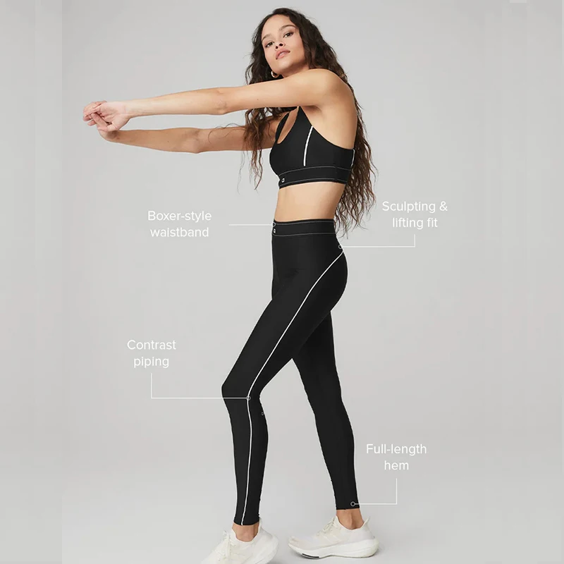 a？？Yoga suit with full logo Pilates two-piece sportswear set with soft cushioned skin friendly fabric