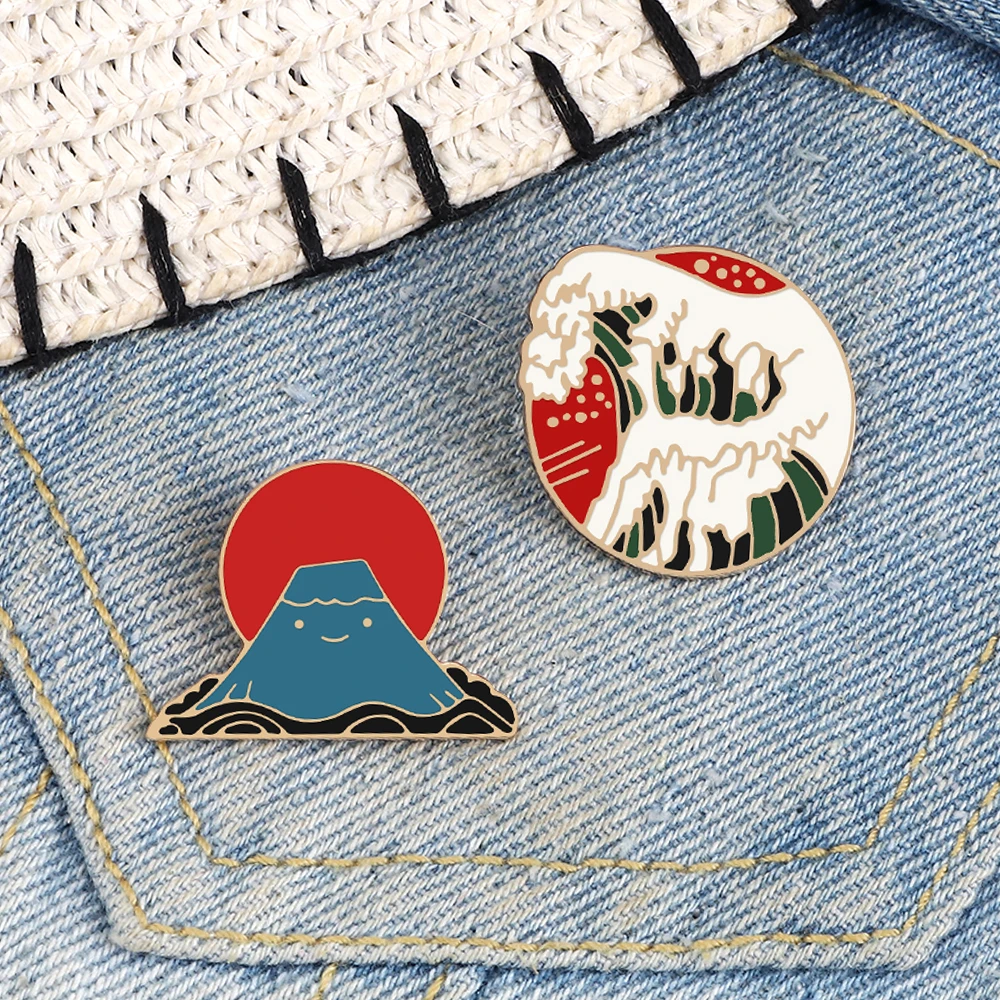 Creative Mount Fuji Enamel Brooch Pin