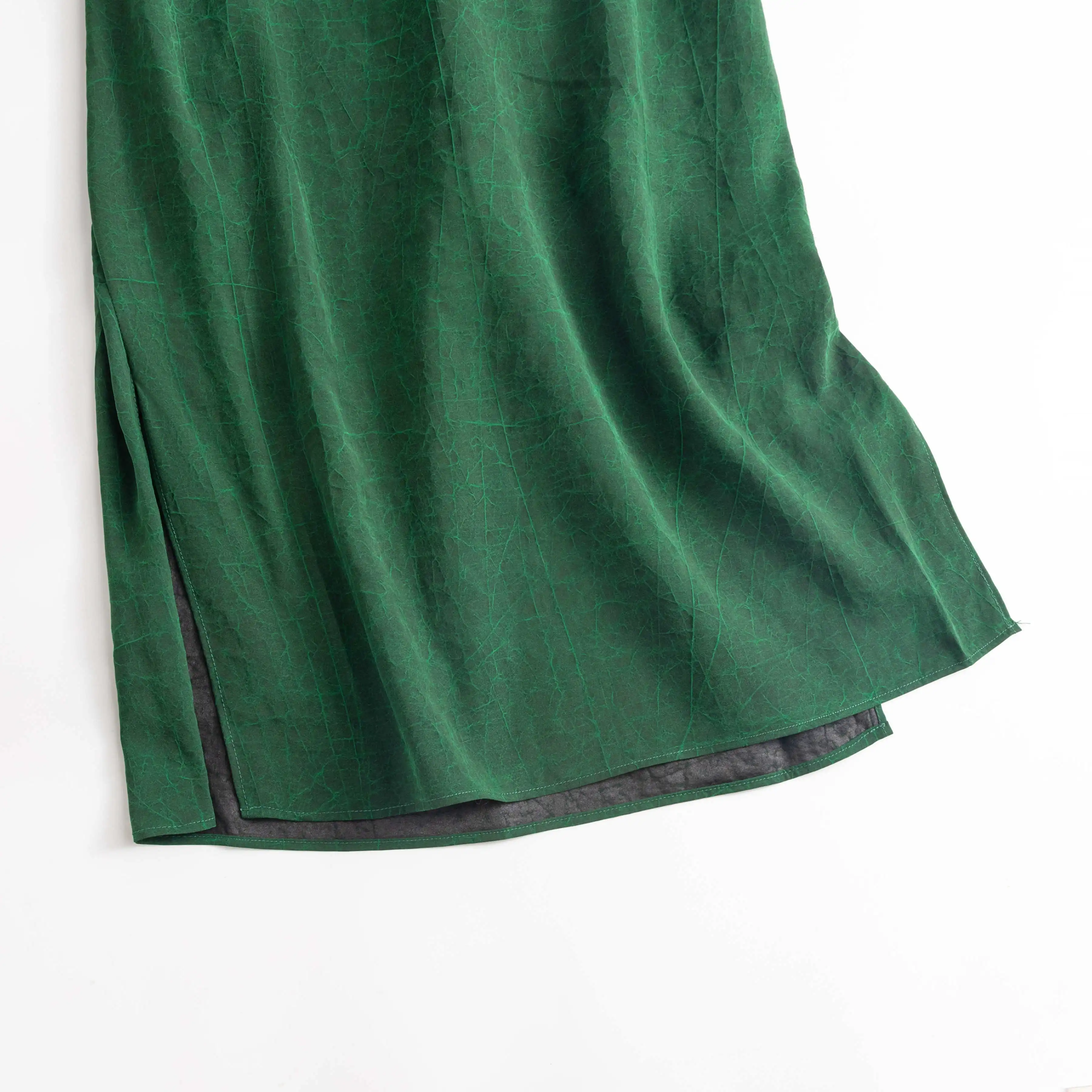 Welfare Price 100% Natural Mulberry Silk Turtle Crack Fragrant Cloud Yarn New Chinese Green Medium Long Straight Tube Skirt