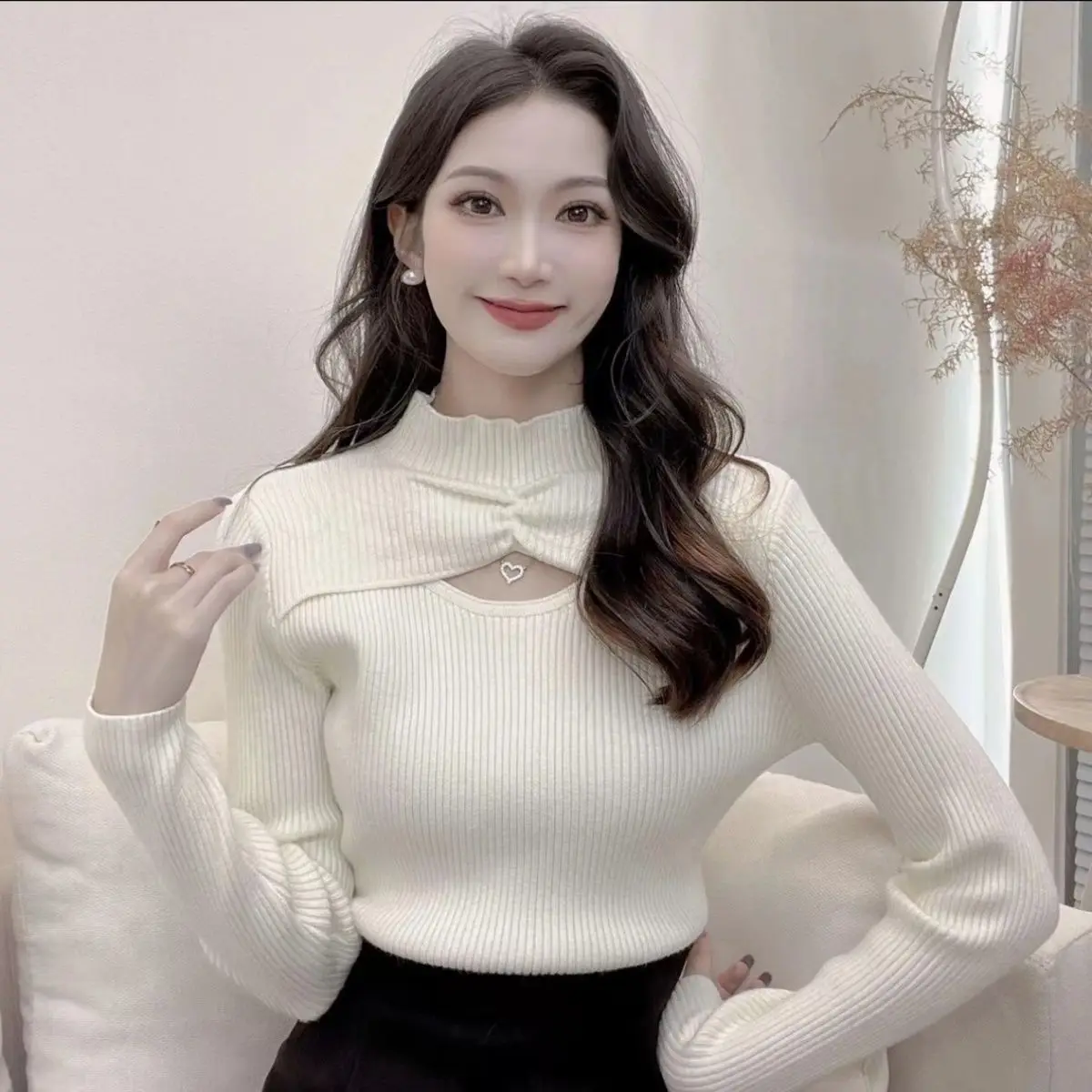 

Spring Autumn Thin Knitting Bottoming Shirt Female Temperament Irregular Hollow Out Long Sleeve Top Women Clothes Fashion LX125