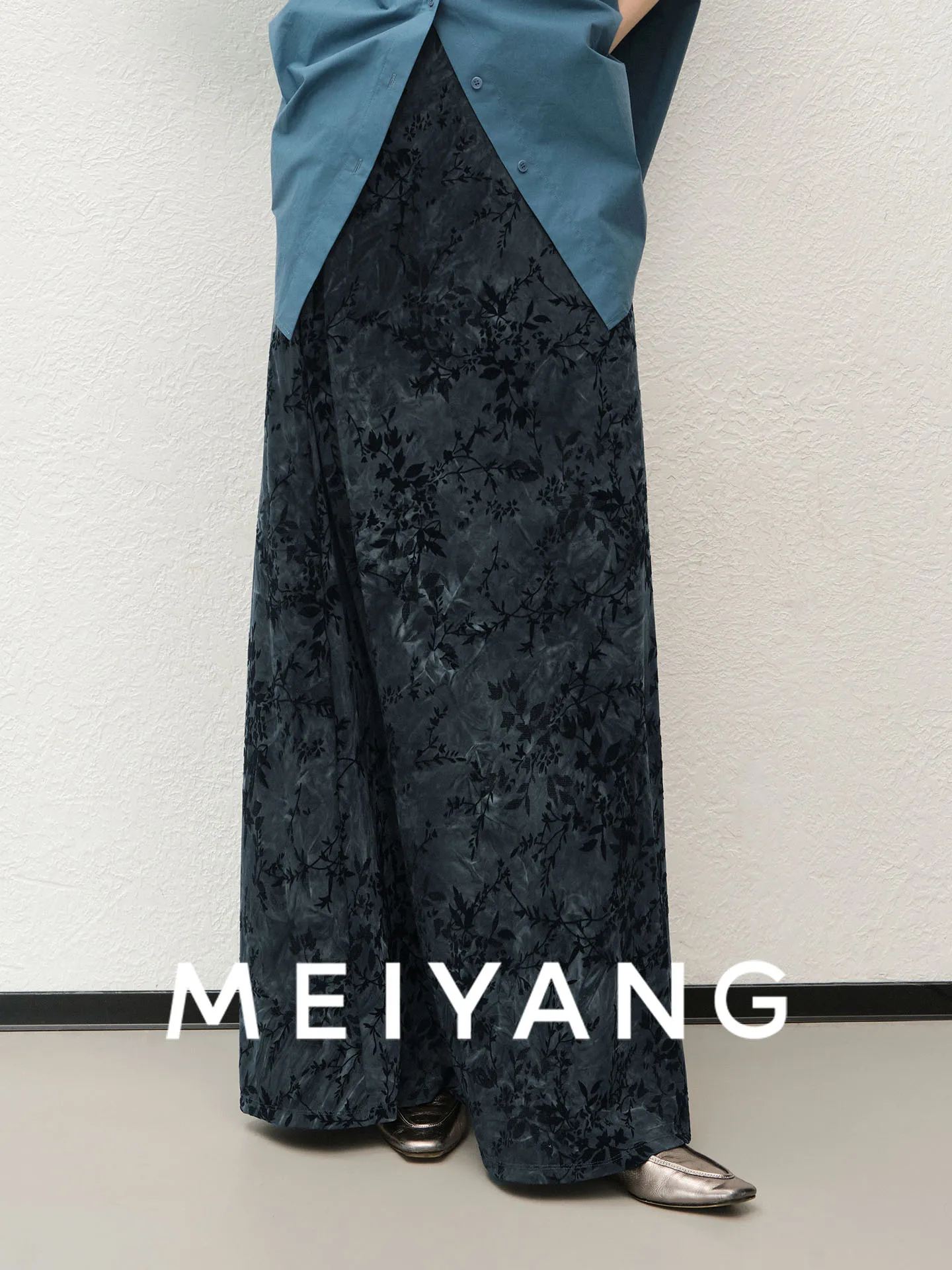 

MeiYang f Skirt Floral Embroidery Velvet Mid-Length Umbrella Skirt Casual High Waist Polyester Fiber Spring 2026