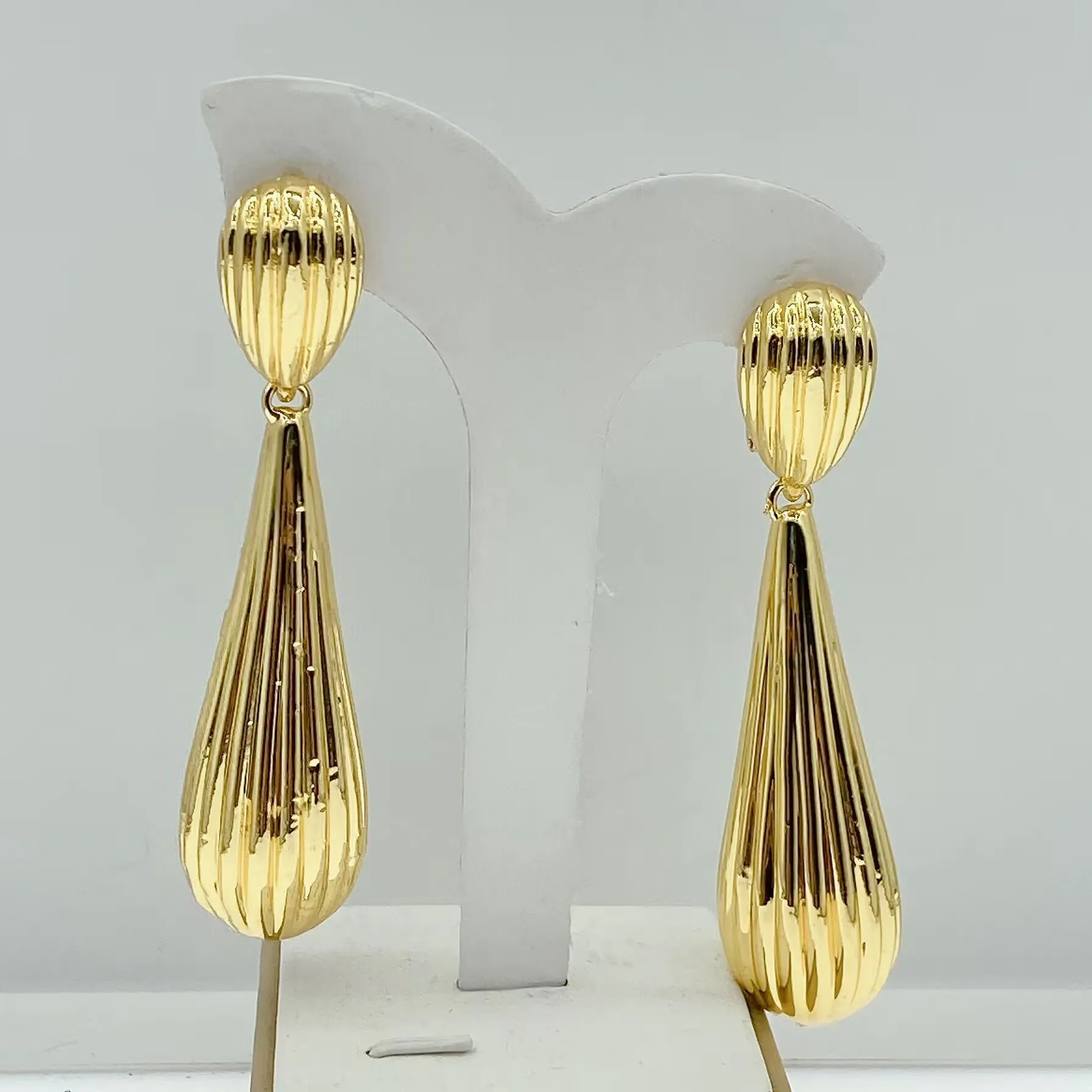 New In Trendy Delicate Accessories Women Dainty Earrings for Women Luxury Lady Jewelry Accessories African Wedding Party Gift