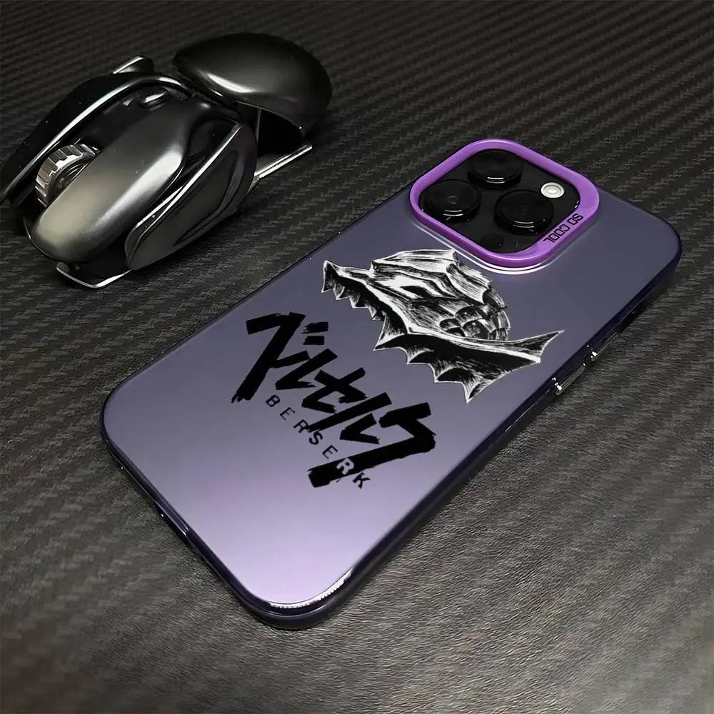 日本アニメ ベルセルク クラシック iPhone17、16、15、14、13、12、11 Plus、Pro Max用 パープル マット 耐衝撃カバー