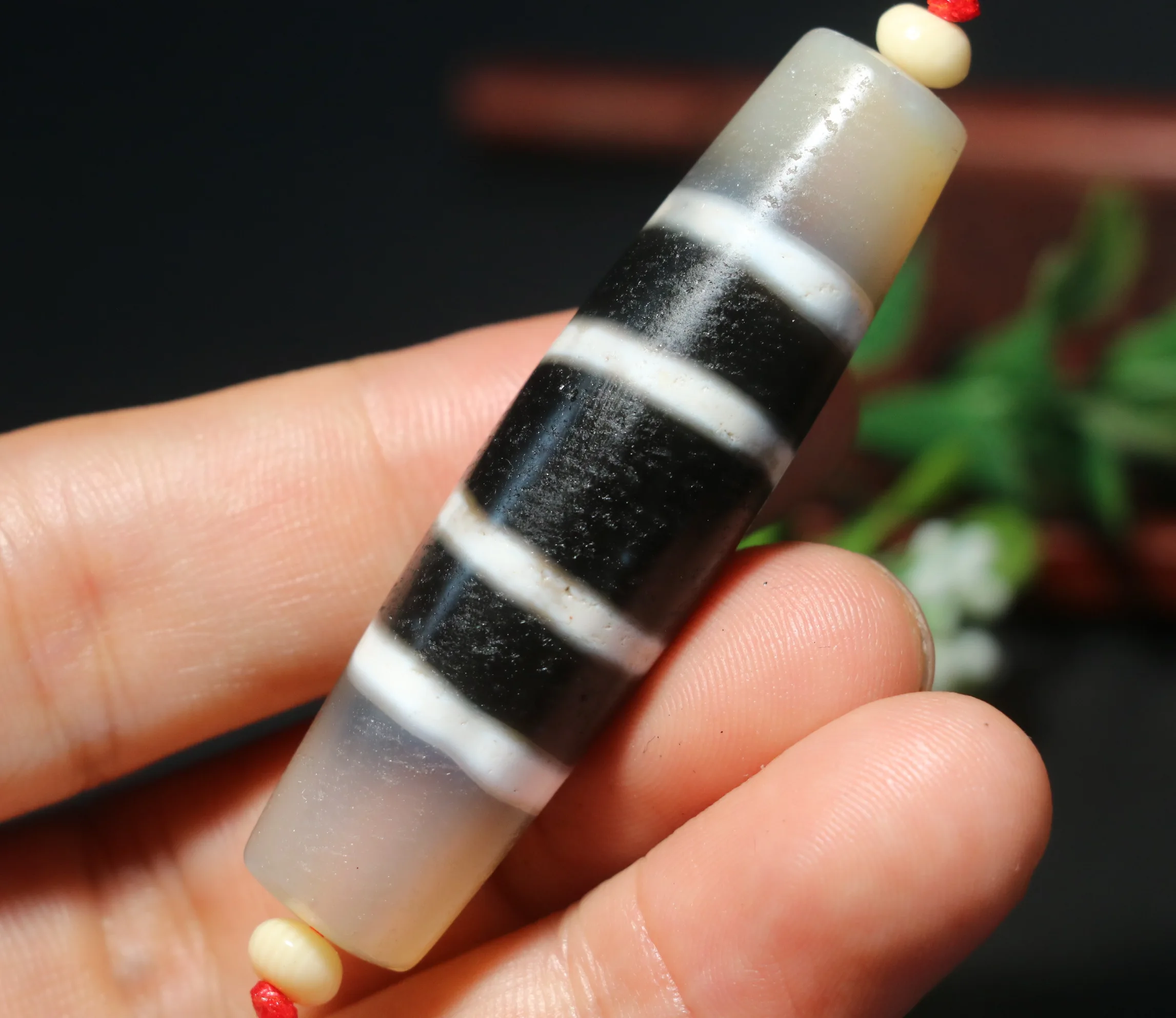 

Energy Tibetan Top Old Agate Line Type Healer Medicine dZi Bead Totem Pendant 4A For Jewelry UPD0920A12